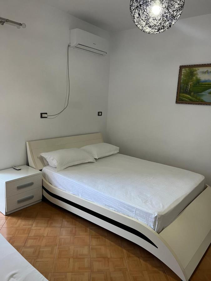 Rooms For Rent Habipi Wlora Zewnętrze zdjęcie
