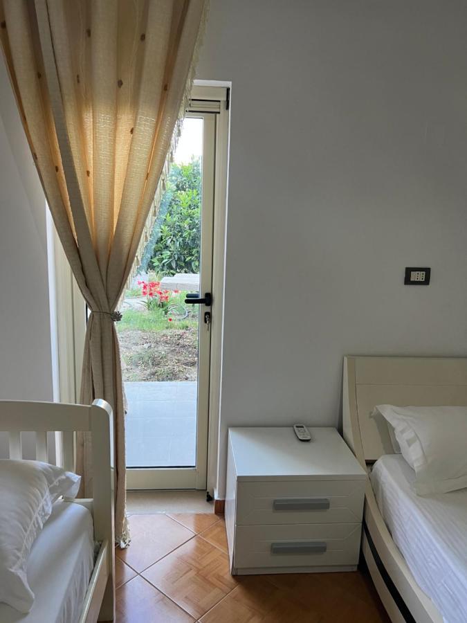 Rooms For Rent Habipi Wlora Zewnętrze zdjęcie