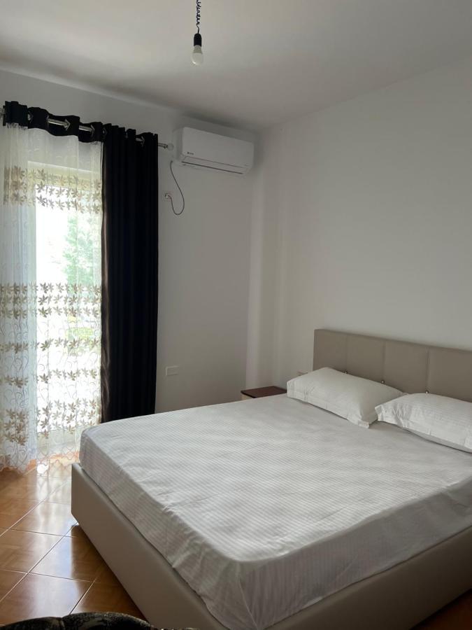 Rooms For Rent Habipi Wlora Zewnętrze zdjęcie