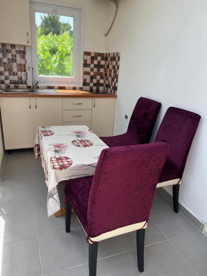 Rooms For Rent Habipi Wlora Zewnętrze zdjęcie
